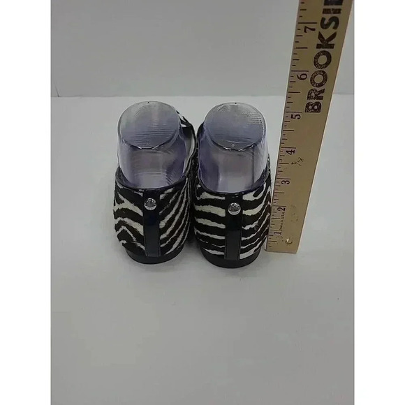 Michael Kors Flats Women's Size 9 M Hair Calf Shoes Zebra Print Slide On - Picture 6 of 10